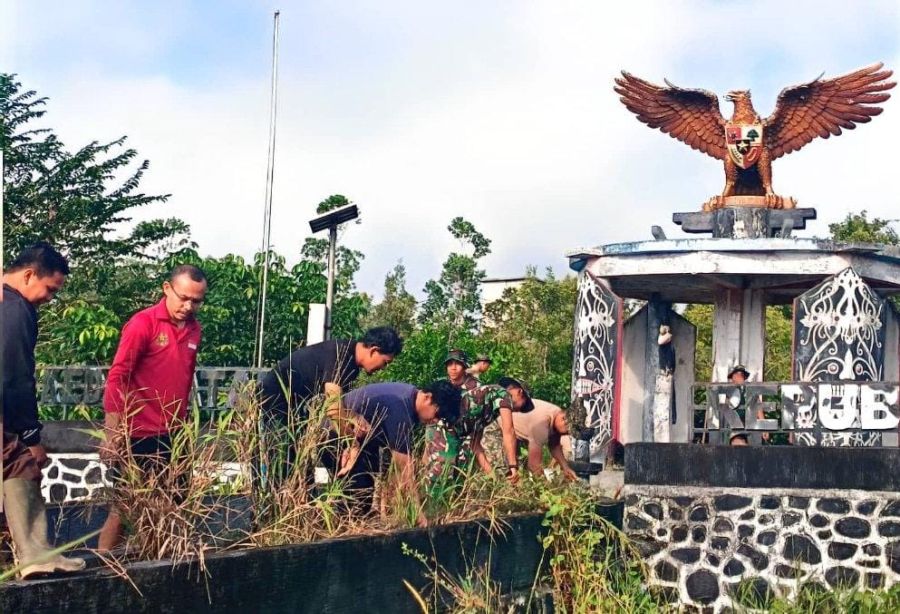 Bersama Elemen Masyarakat, Satgas Pamtas RI-Malaysia Yonzipur 5/ABW dan TDM Gelar Karbhak