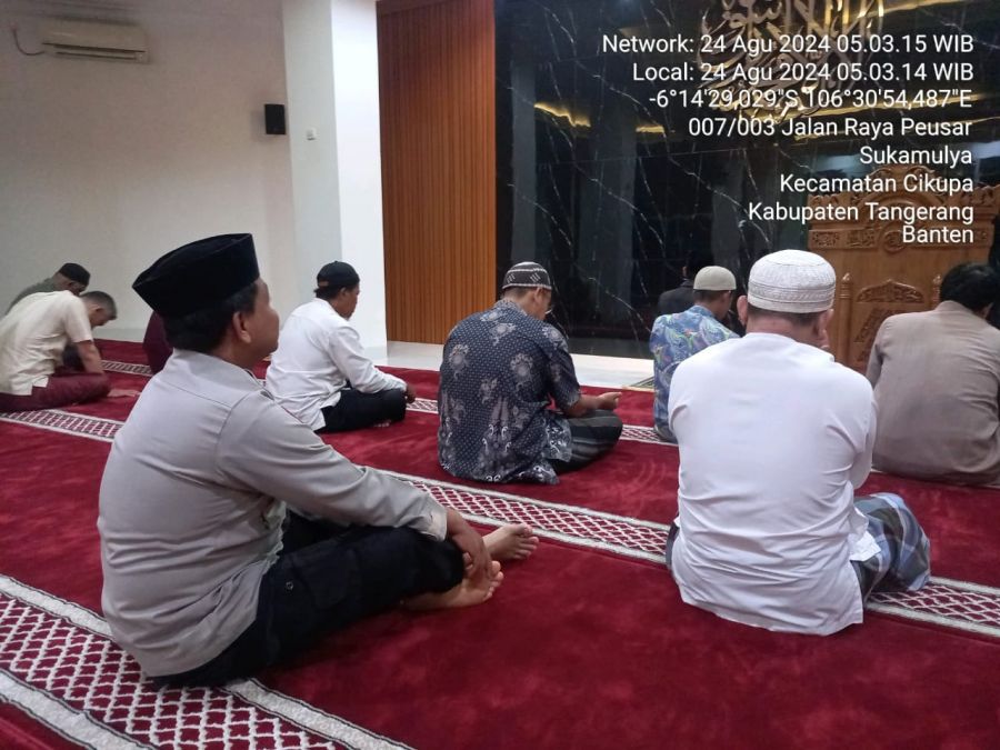 Bhabinkamtibmas Sukamulya Tingkatkan Kamtibmas Lewat Subuhan Keliling Bersama Warga Cikupa