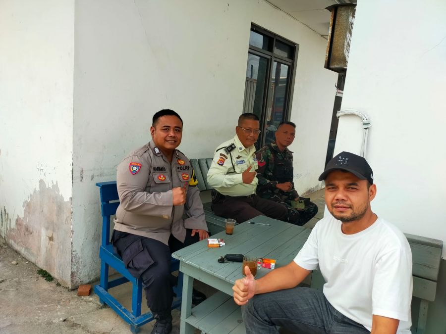 Bripka Hartanto Bhabinkamtibmas Desa Dukuh Gelar Sambang di Kampung Pabuaran