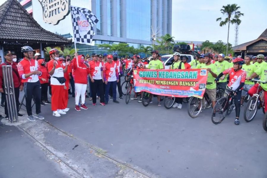 Bupati Mgs dan Ldii Menyongsong Hari Sumpah Pemuda Dengan Gowes Kebangsaan