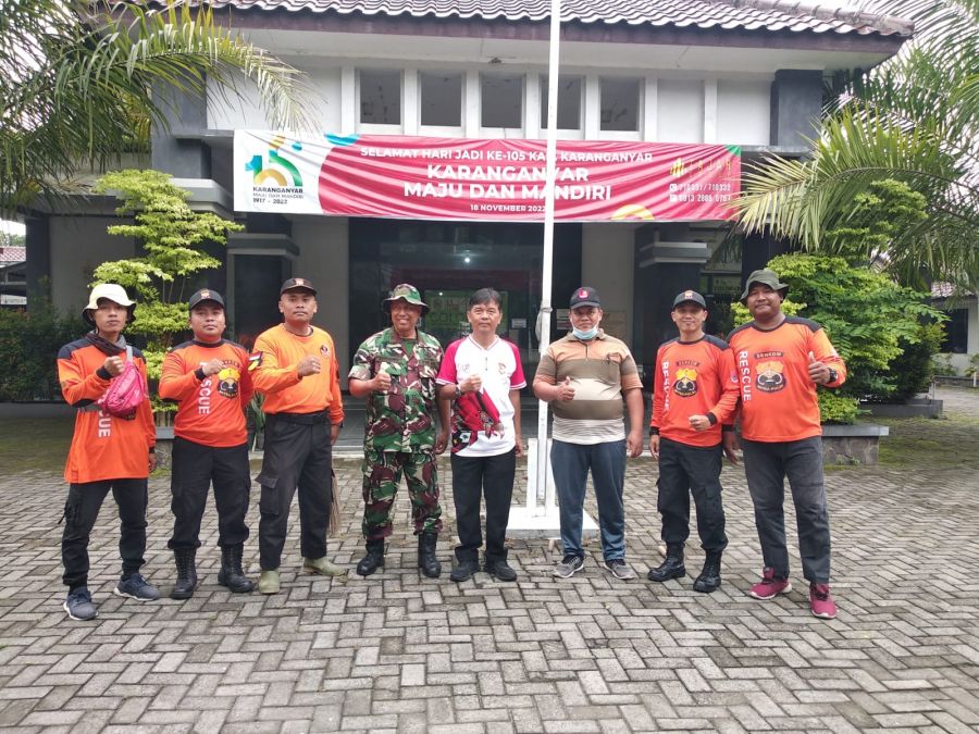 Camat Colomadu dan Senkom Siap Sukseskan Muktamar Muhammadiyah Ke-48 Dengan Kerja Bakti