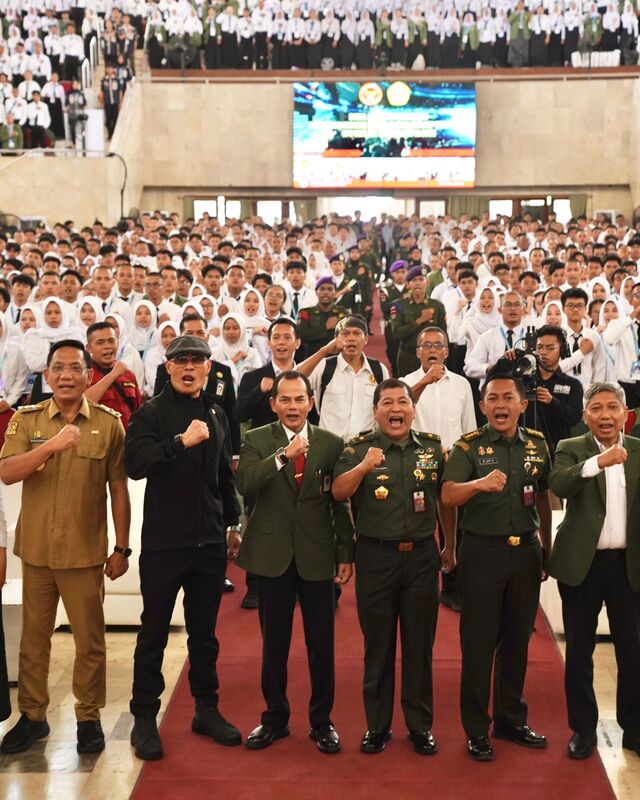 Dedy Corbuzier dan Direktur Bela Negara Sosialisasikan PKBN ke 6.000 Mahasiswa UPN Yogyakarta