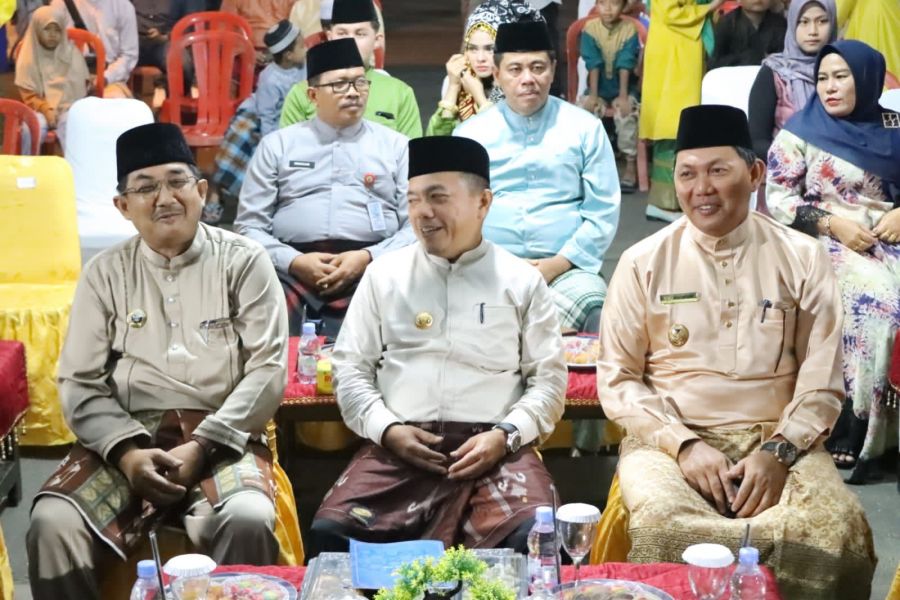Diapresiasi Gubernur Al Haris, Bupati Berharap Arakan Sahur Jadi Event Provinsi dan Dikenal Nasional