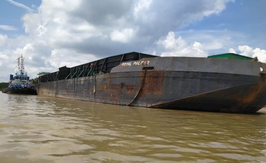 JAM PIDSUS Kejagung Kembali Sita 2 Kapal Terkait Tersangka SD Bos Duta Palma Group