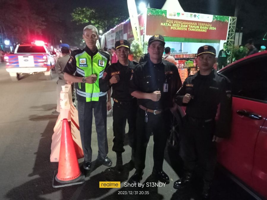 Juwono, Wakil ketua Senkom Mitra Polri Pimpin Pengamanan di Pos Pam Citra Raya