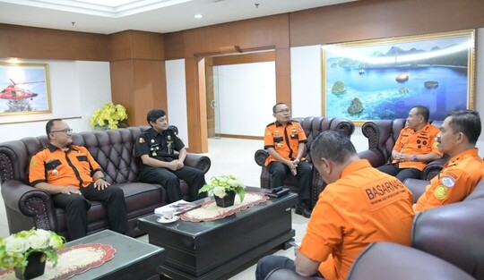 Kabasarnas dan Ketum Senkom Dorong Peningkatan Peran Masyarakat dalam Operasi SAR