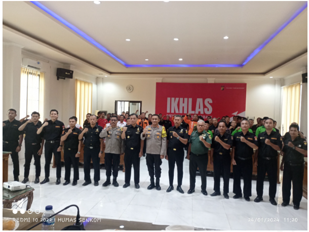 Kapolres Tanjab Barat Berikan Apresiasi kepada Senkom