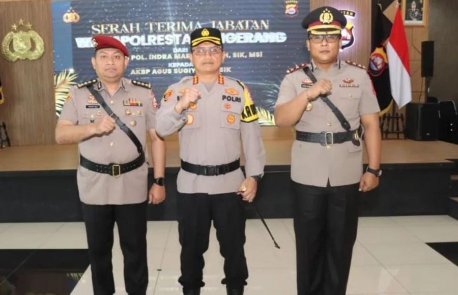 Kapolresta Tangerang Pimpin Upacara Serah Terima Jabatan Wakapolresta Tangerang