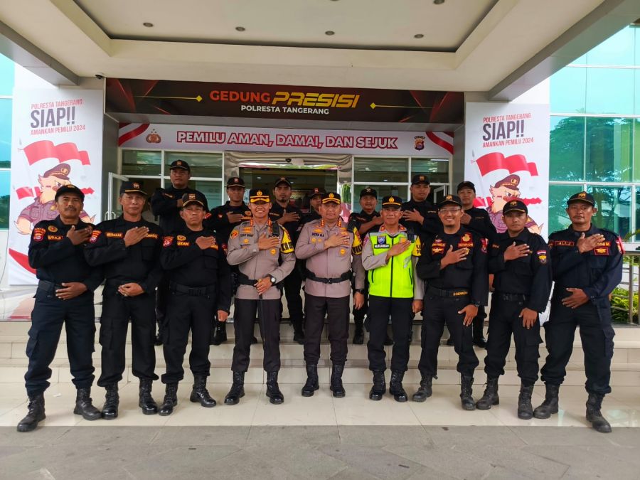 Kapolresta Tangerang Pimpin Langsung Upacara Persiapan Pengamanan Malam Tahun Baru