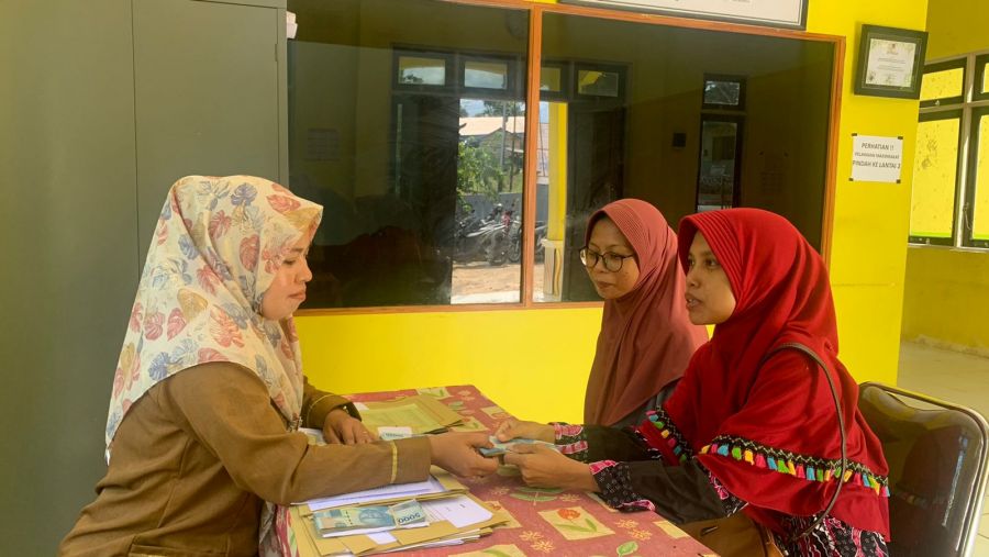 Ketua PAC LDII Gunung Ulin Berikan Apresiasi Bagi Kades yang Memberikan Honor