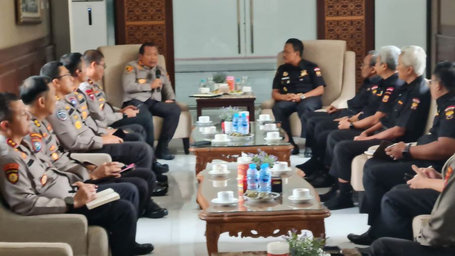 Ngobrol Santai, Pengprov Senkom Jatim Bertemu Kapolda Bahas Musprov