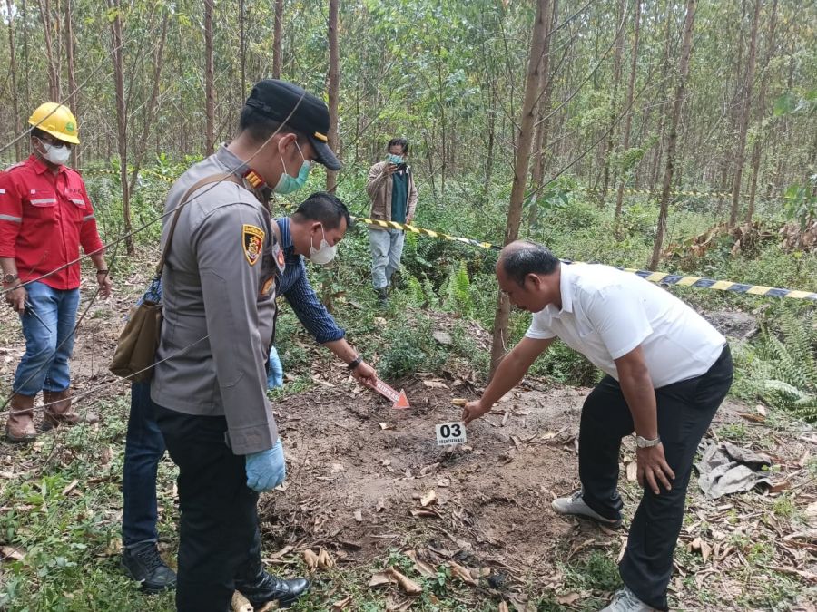Penemuan Mayat Laki-laki Tinggal Tulang Belulang Di Distrik 1 A Desa Terjun Gajah Gegerkan Warga
