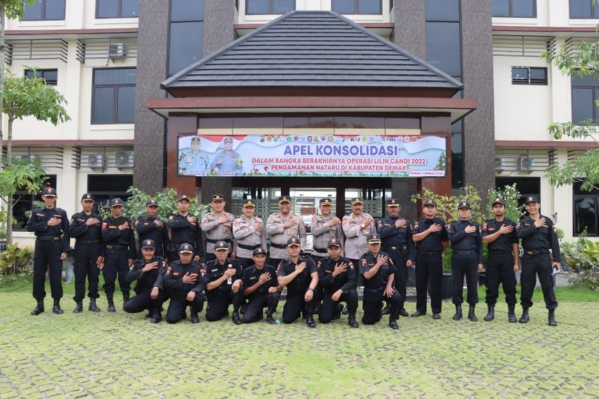 Polres Demak Gelar Apel Konsolidasi Dalam Rangka Penutupan Operasi Lilin Candi 2022