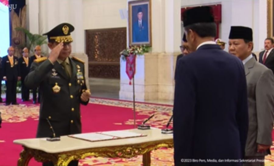 Presiden Lantik Jenderal Agus Subiyanto Menjadi Panglima TNI Gantikan Laksamana Yudo Margono