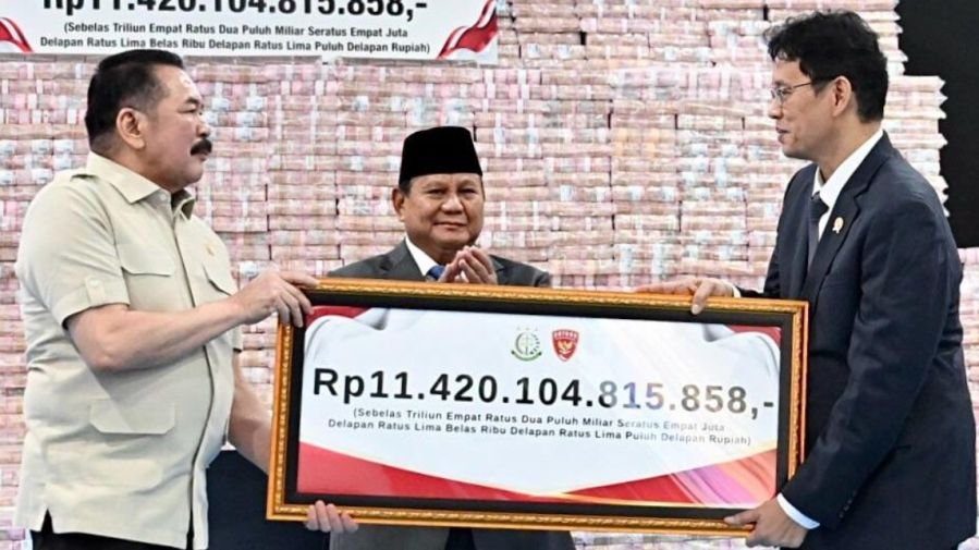 Presiden Prabowo Saksikan Penyerahan Rp11,42 Triliun dan Ratusan Ribu Hektare Lahan