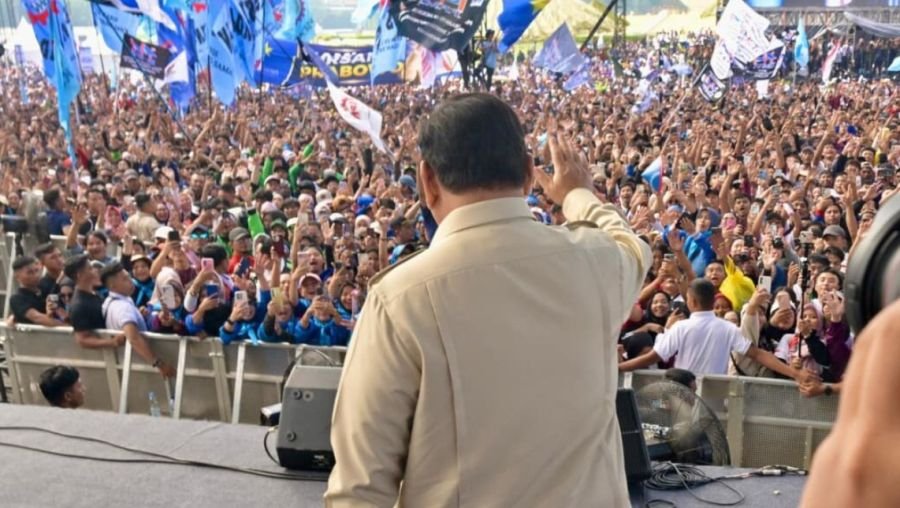 Presiden Prabowo Tegaskan Tak Akan Gentar Bela Rakyat