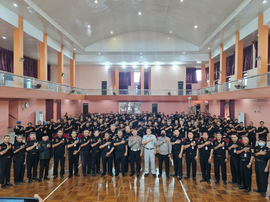 Ratusan Anggota Senkom Terima Materi Penanganan Lakalantas Dari Polda