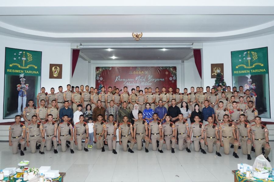 Resimen Taruna Akademi Militer Rayakan Natal Dengan Hikmat dan Penuh Kebajikan