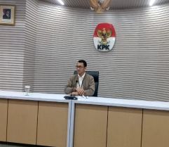 Rumah Pengusaha Sumut Inisial TOP Digeledah KPK, Rp2,8 Miliar dan Senpi Disita