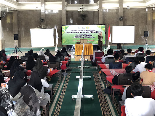 Santri Ponpes Sabilul Muttaqin Dapat Penyuluhan Soal Kejahatan dan Ancaman Seksual dari Kajari