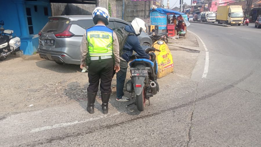 Satlantas Polresta Tangerang Tertibkan Knalpot Brong Dijalan Baru Lampu Merah Cikupa