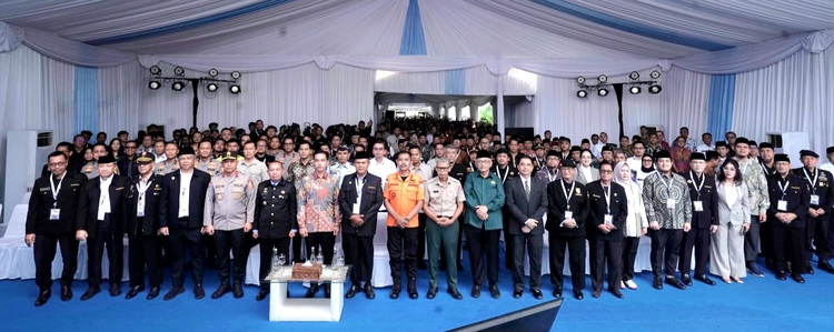 Ketua Yayasan Ponpes Minhajurrosyidin Pondok Gede Hadiri Peresmian Kantor Pusat Senkom oleh Wapres