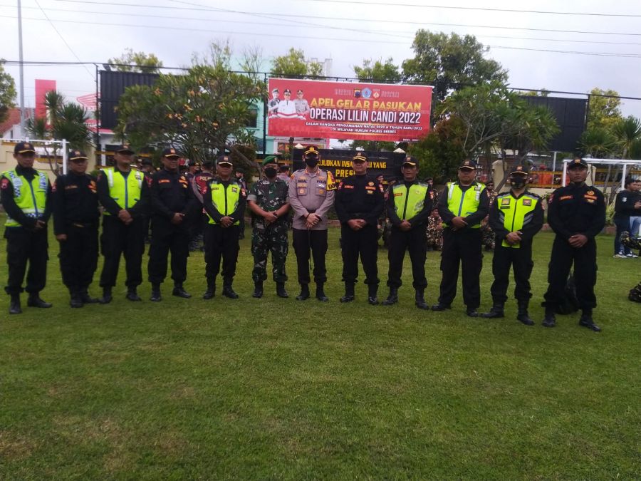 Senkom Mitra Polri Kabupaten Brebes Ikuti Apel Gelar Pasukan Operasi Lilin Candi 2022 Polres Brebes