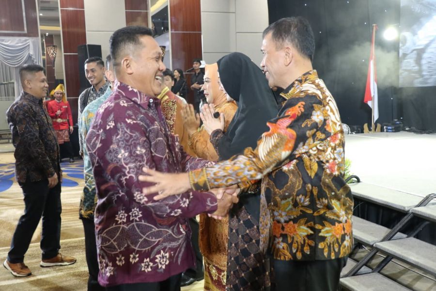 Ketua Senkom Sulawesi Tengah Hadiri Kegiatan Kenal Pamit Kapolda Sulteng