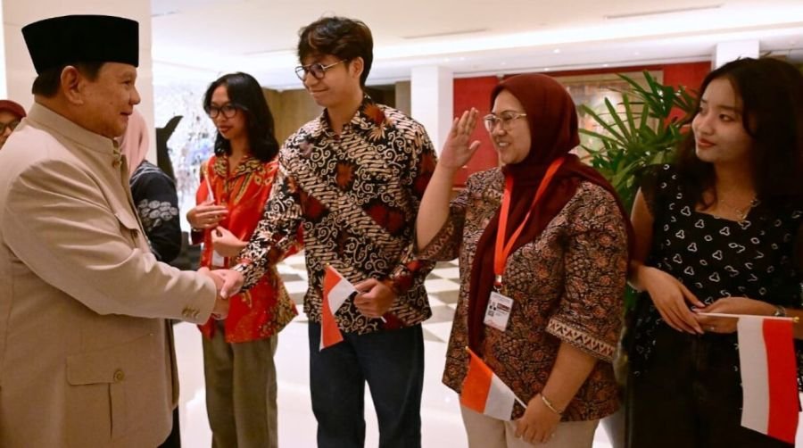 Tiba di New Delhi, Presiden Prabowo Disambut Hangat Mahasiswa dan Diaspora Indonesia