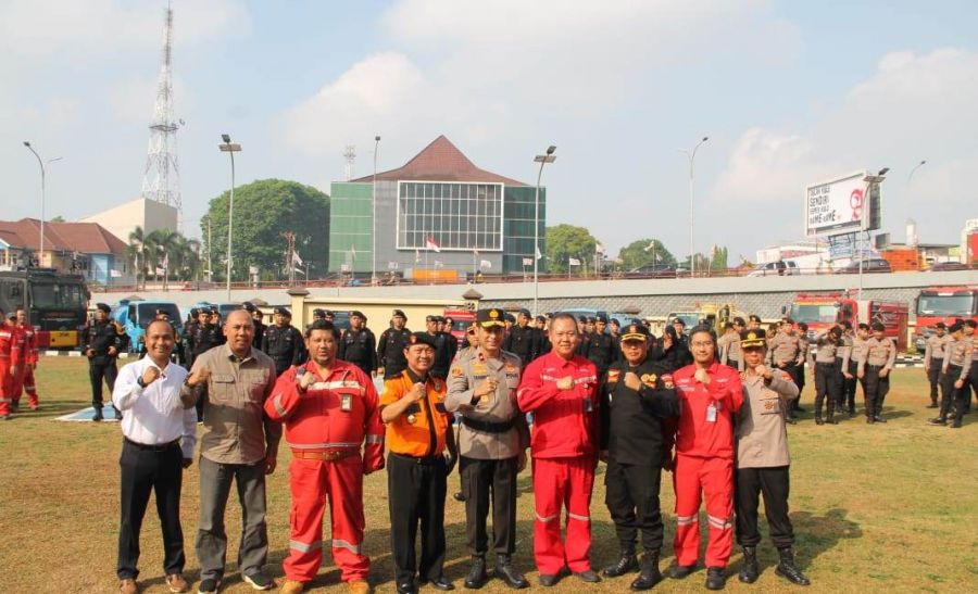 Wakapolda Sumsel Brigjen Pol M.Zulkarnain Lepas 50 Personil Senkom Bantu Ops Karhutla Musi