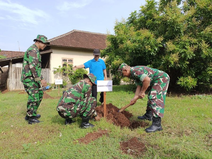 Wujudkan Karanganyar Ijo Royo-royo, Melalui Penghijauan Hari Juang TNI-AD