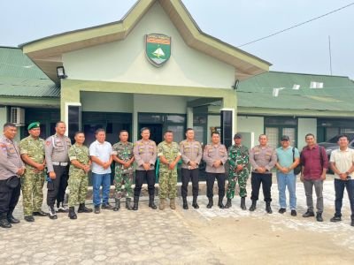 Kapolsek Singingi dan Singingi Hilir Sambangi Koramil 09, Rayakan HUT TNI ke-81