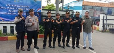 senkom-mitra-polri-sepatan-hadiri-apel-pencanangan-jaga-jakarta-bersih-dan-asri-di-mapolsek-sepatan