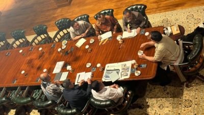seskab-teddy-presiden-prabowo-terima-laporan-perkembangan-program-pendidikan-kepemimpinan-uri